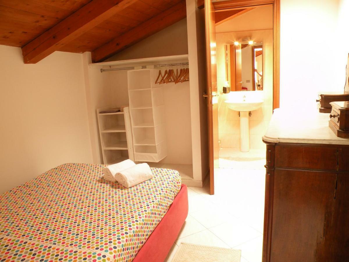 Deliziosa Mansarda Nel Quartiere Marina - Cagliari Q8577 Apartment Exterior photo
